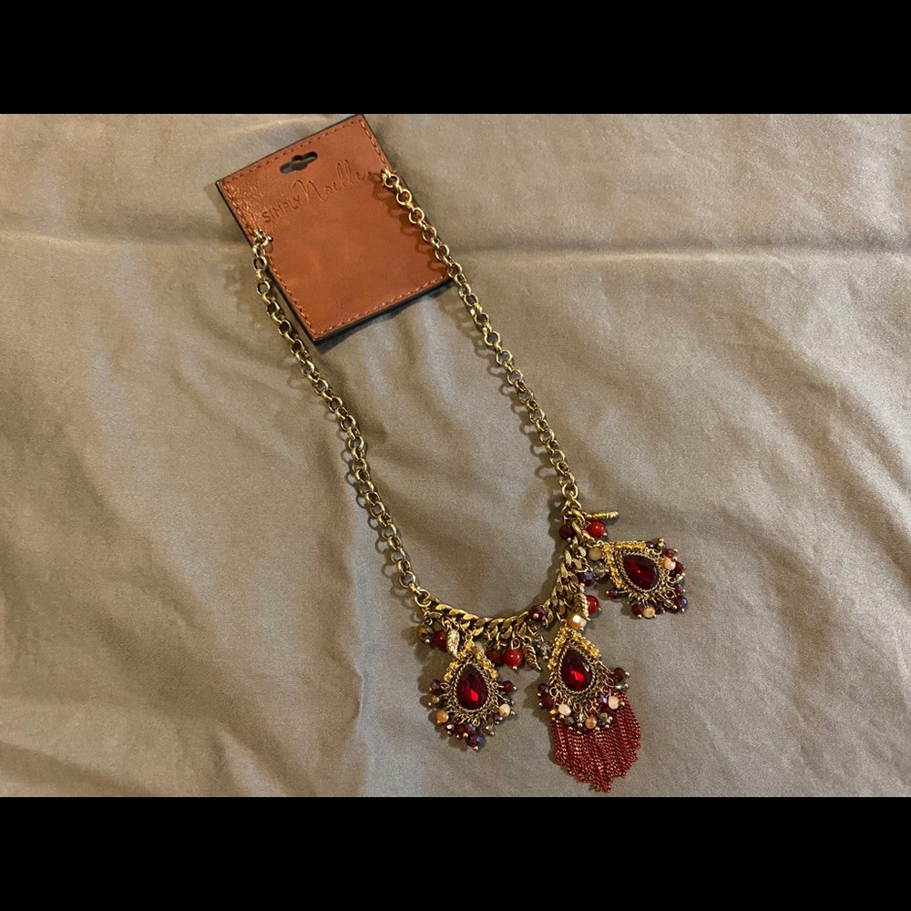 Simply Noelle gold necklace w/ruby red stones-new!